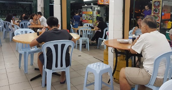 何时吃晚餐对身体最好? 选错时间会毁了晚上睡眠